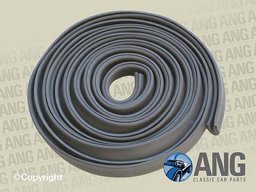 BOOT LID RUBBER SEAL ; TR4, TR4A