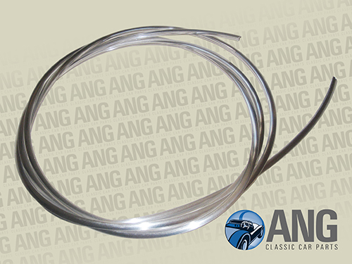 WINDSCREEN SEAL PLASTIC CHROME INSERT TRIM ; TR6