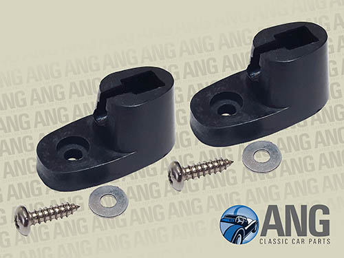 SUN-VISOR MOUNTING BRACKETS & SCREWS (2) ; TR5, TR250