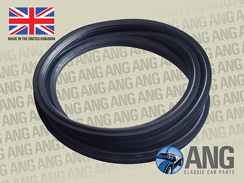 FRONT WINDSCREEN RUBBER SEAL ; STAG Mk I & II (UK MADE)