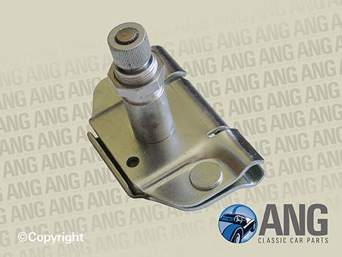 TAILGATE GLASS WIPER WHEEL BOX & NUT ; MARINA ESTATE &#39;71-&#39;80