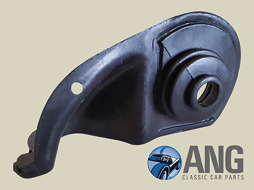 HANDBRAKE LEVER RUBBER GAITER ; TR4